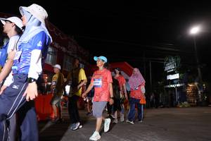 BIB: 1290
                            <button type="button" onclick="openModal(26262615)" class="btn btn-primary btn-sm float-right btn-popup" data-toggle="modal" data-target=".modal-high-quality">
                        <i class="fas fa-shopping-cart"></i> Add to Cart
                    </button>
                                            <button type="button" onclick="isThisMe(26262615, true)" class="btn btn-success btn-sm float-right btn-popup btn-isme hidden" data-toggle="tooltip" data-placement="bottom" title="นี่คือรูปของคุณใช่ไหม คลิกที่นี่เพื่อเอาเข้าอัลบั้ม">
                        <i class="fas fa-plus"></i> Add to album
                    </button>
                    <button type="button" onclick="isThisMe(26262615, false)" class="btn btn-warning btn-sm float-right btn-popup btn-isnotme hidden">
                        <i class="fas fa-ban"></i> Remove from album
                    </button>